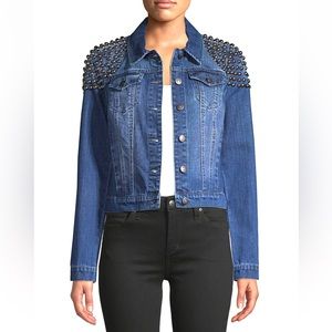 DENIM STUDDED TRUCKER JACKET